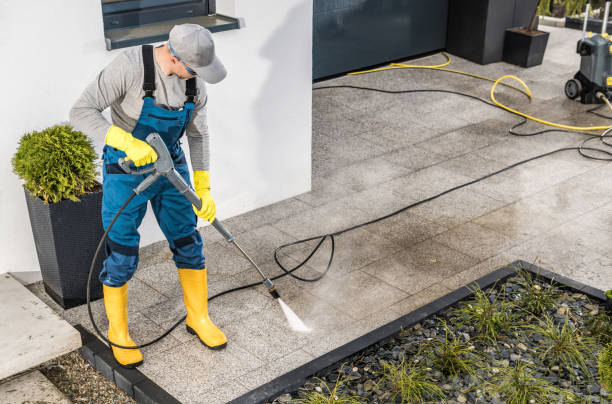 Why Choose Our Certified Pressure Washing Experts for Your Project Needs in Fruitland, IA?